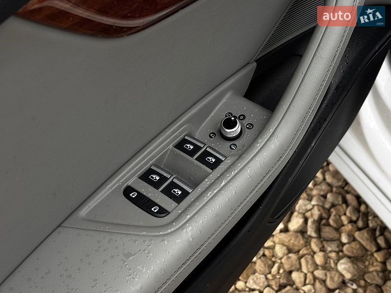 Седан Audi A4 2021 в Львове