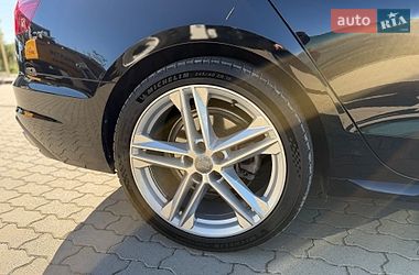 Седан Audi A4 2019 в Львове