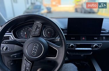 Седан Audi A4 2019 в Львове