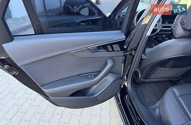 Седан Audi A4 2019 в Львове