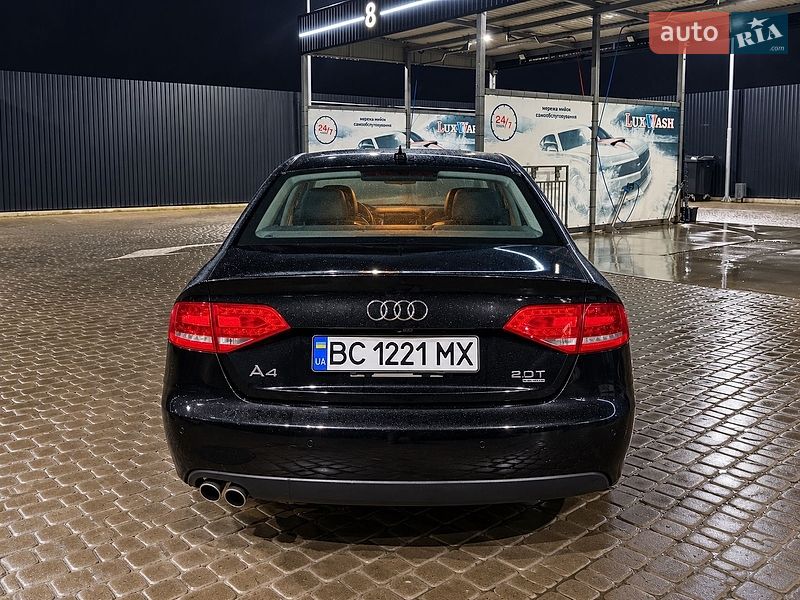 Седан Audi A4 2010 в Львове