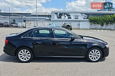 Седан Audi A4 2014 в Киеве
