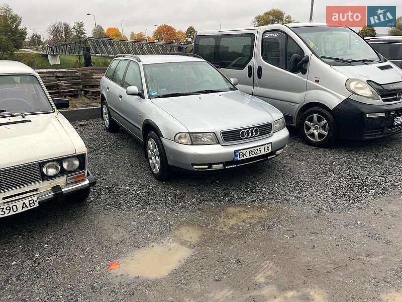 Универсал Audi A4 1998 в Ровно