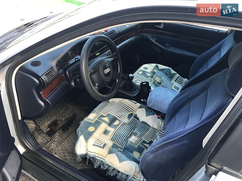Универсал Audi A4 1998 в Ровно