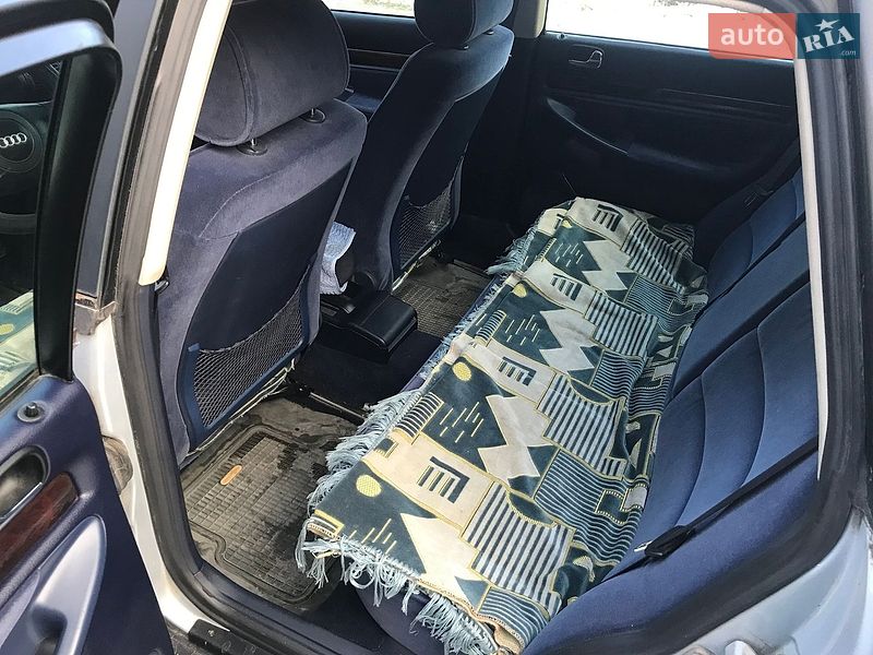 Универсал Audi A4 1998 в Ровно