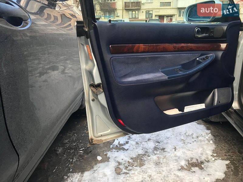 Универсал Audi A4 1998 в Ровно