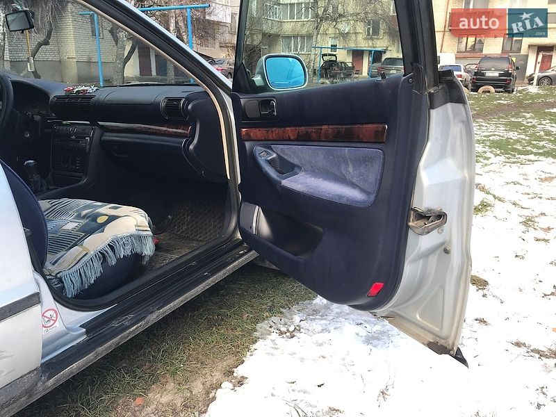 Универсал Audi A4 1998 в Ровно