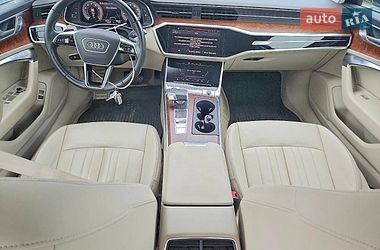 Седан Audi A4 2022 в Львові