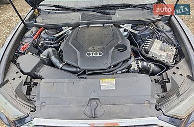 Седан Audi A4 2022 в Львові