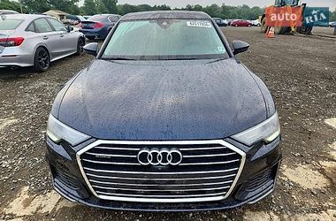 Седан Audi A4 2022 в Львові