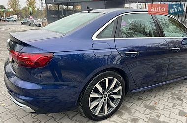 Седан Audi A4 2021 в Львові