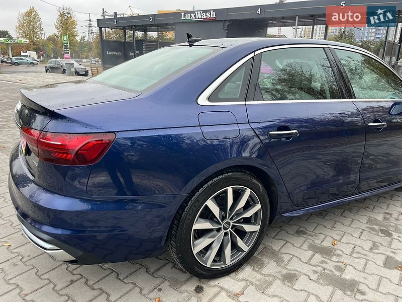 Седан Audi A4 2021 в Львові