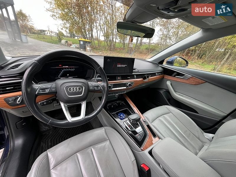 Седан Audi A4 2021 в Львові