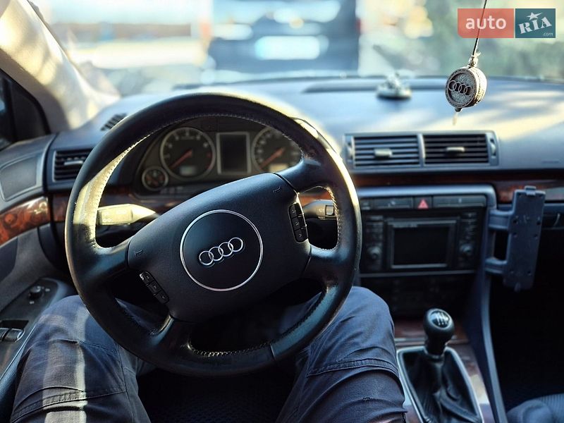 Універсал Audi A4 2001 в Петриківці