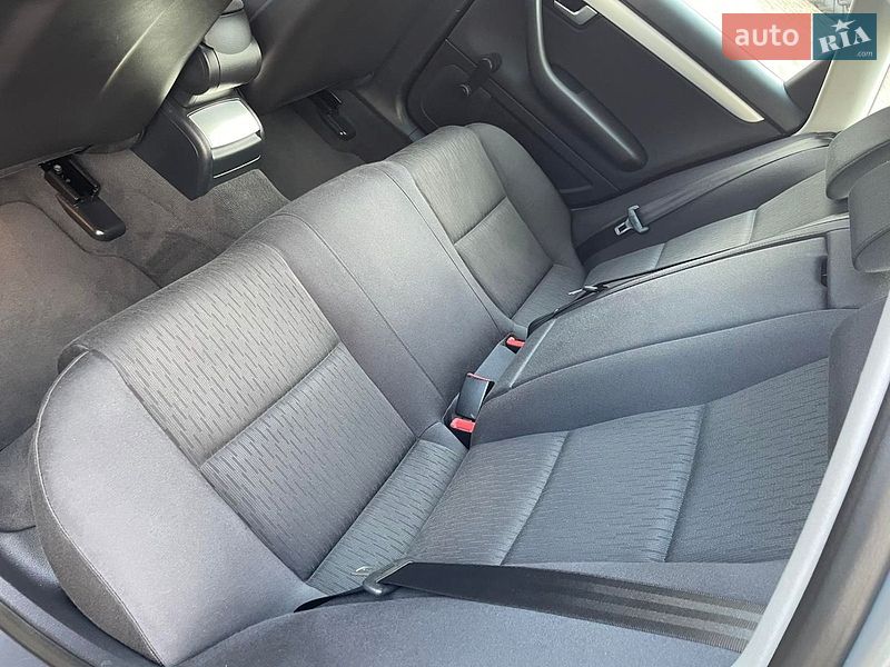 Седан Audi A4 2006 в Каменском