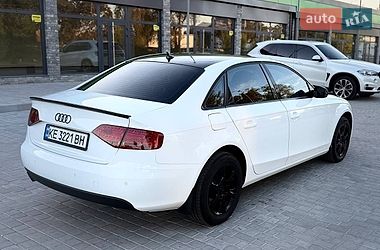 Седан Audi A4 2009 в Дніпрі