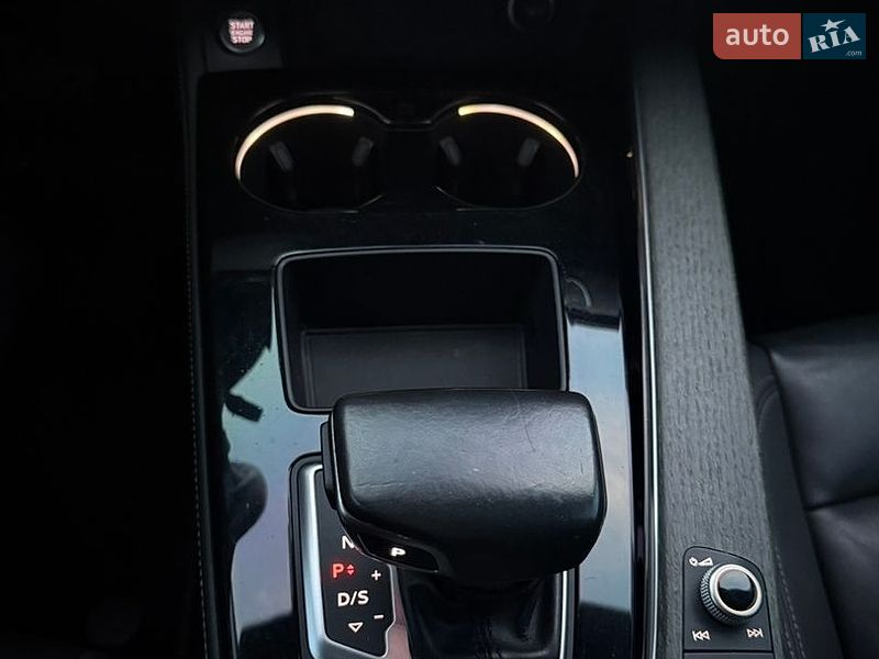 Седан Audi A4 2022 в Киеве