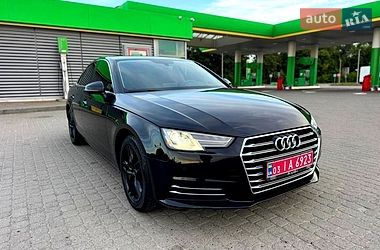 Седан Audi A4 2017 в Хмельницком