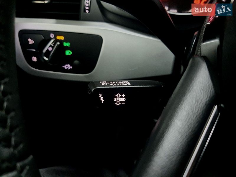 Седан Audi A4 2017 в Хмельницком