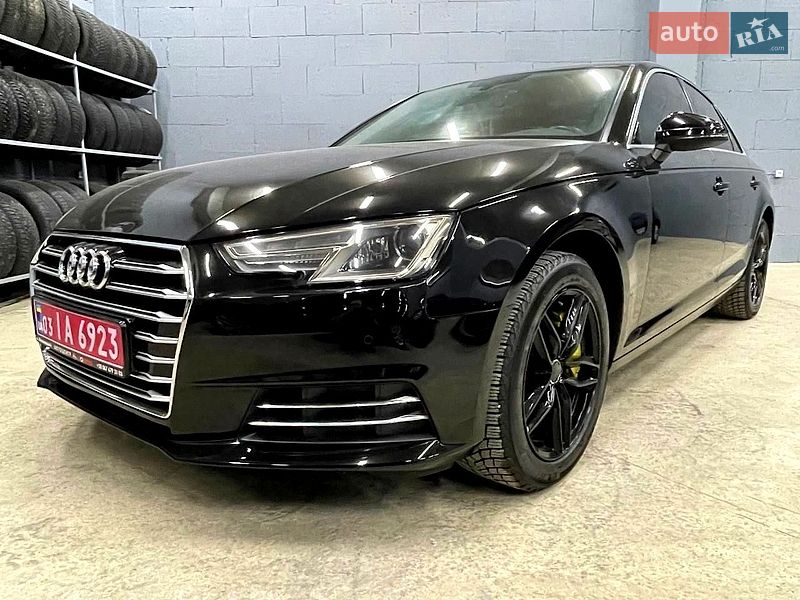 Седан Audi A4 2017 в Хмельницком