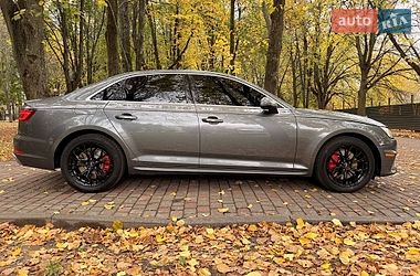 Седан Audi A4 2019 в Полтаве