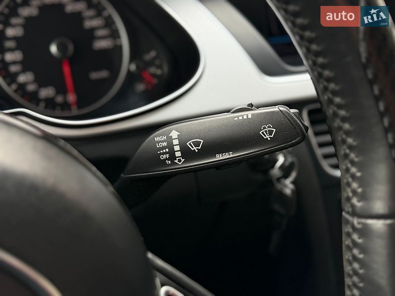 Седан Audi A4 2015 в Шептицькому