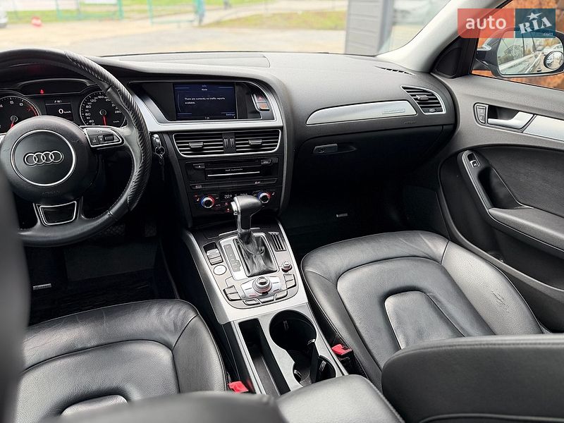Седан Audi A4 2015 в Шептицькому