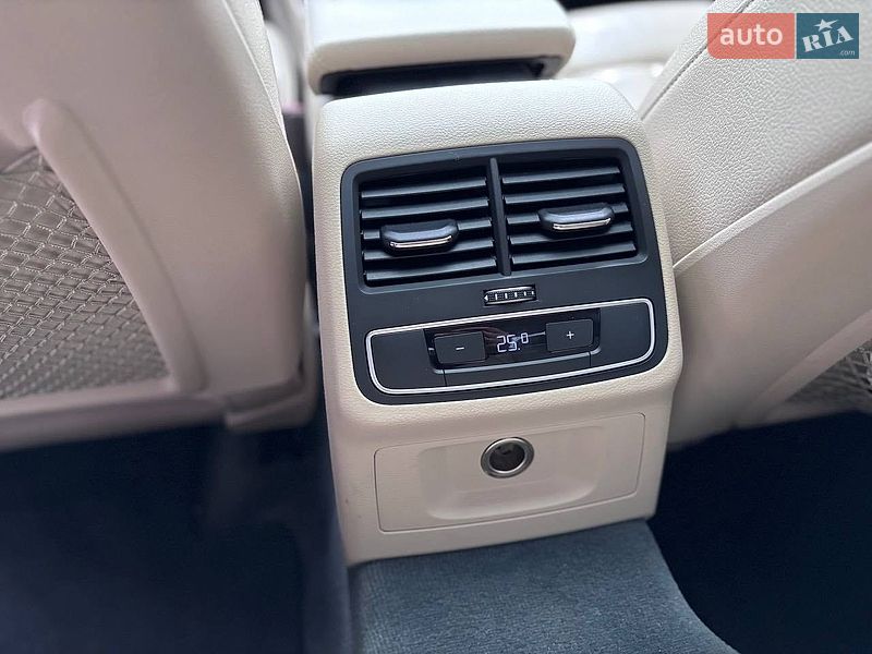 Седан Audi A4 2016 в Коломые
