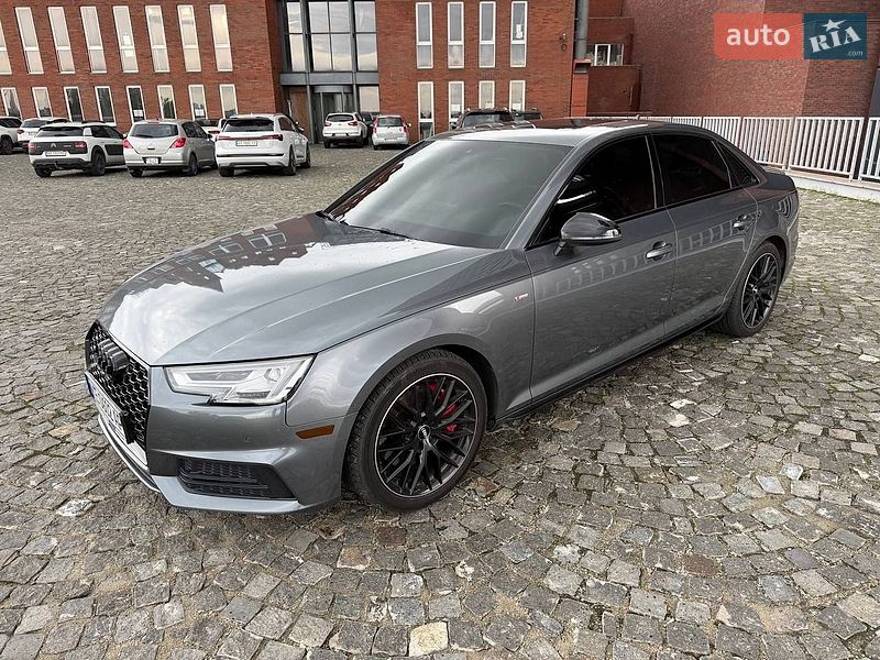 Седан Audi A4 2017 в Днепре