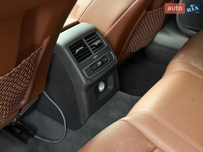 Седан Audi A4 2016 в Шептицькому