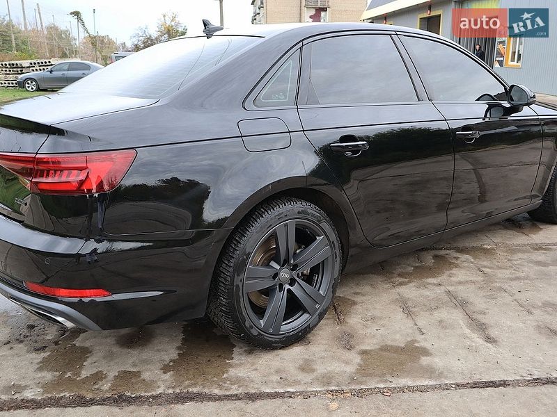 Седан Audi A4 2019 в Ізюмі