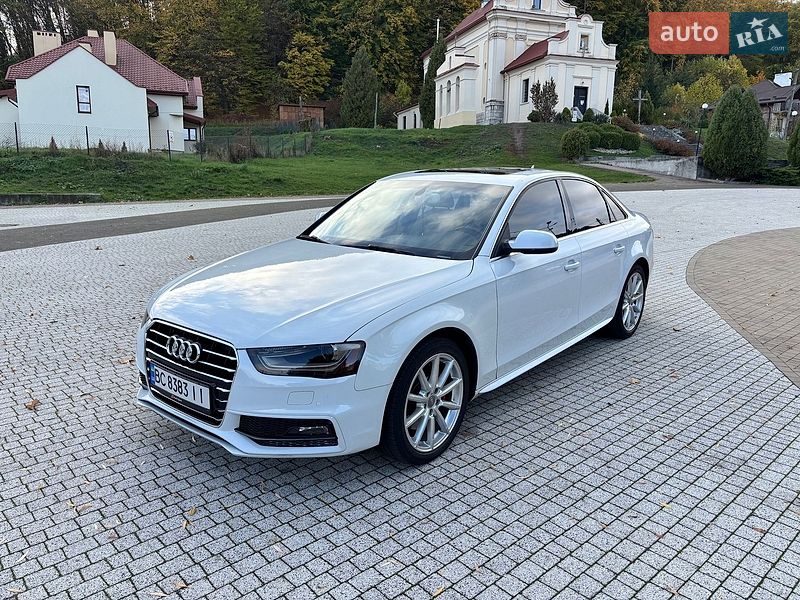 Седан Audi A4 2014 в Винниках