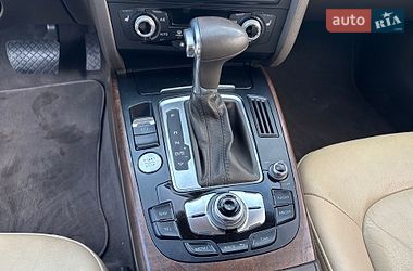 Седан Audi A4 2014 в Винниках