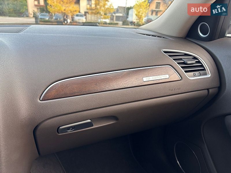 Седан Audi A4 2014 в Винниках