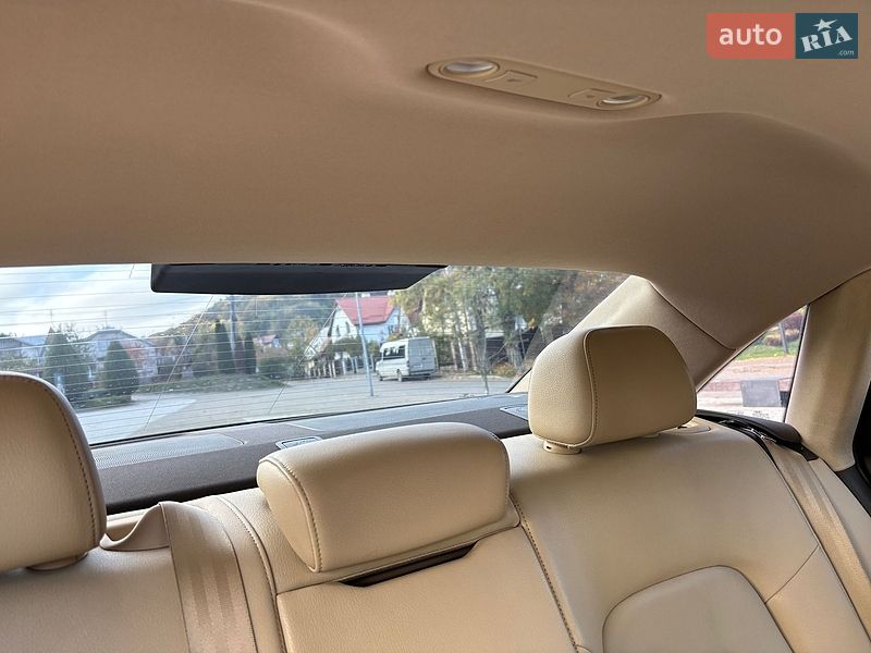 Седан Audi A4 2014 в Винниках