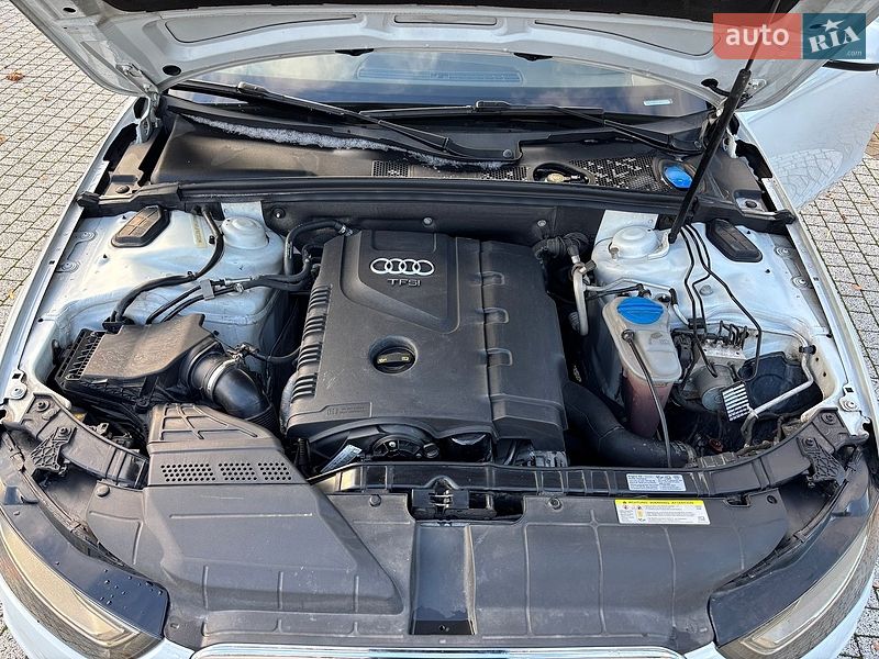 Седан Audi A4 2014 в Винниках