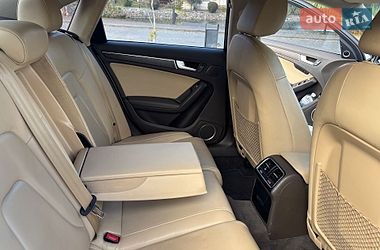 Седан Audi A4 2014 в Винниках