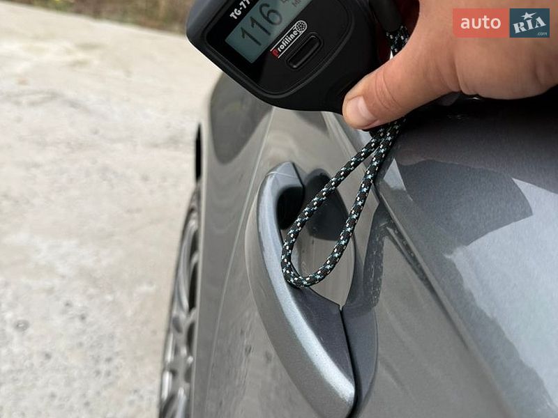 Седан Audi A4 2013 в Горишних Плавнях