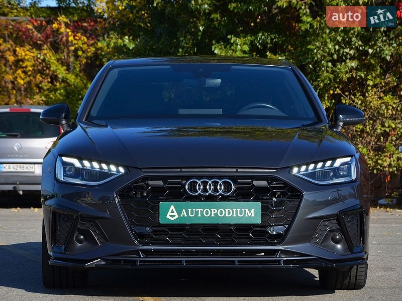 Седан Audi A4 2022 в Киеве