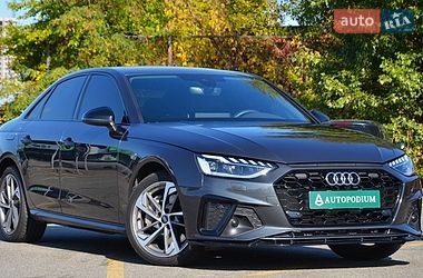Седан Audi A4 2022 в Киеве