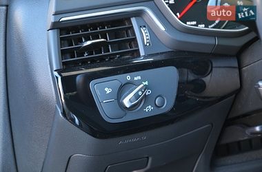 Седан Audi A4 2022 в Киеве