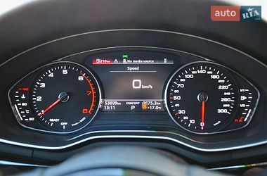 Седан Audi A4 2022 в Киеве