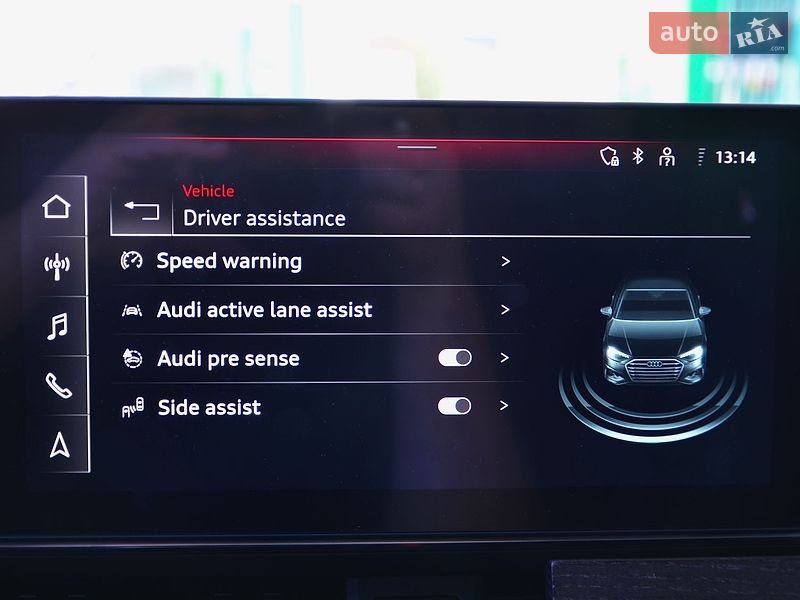 Седан Audi A4 2022 в Киеве