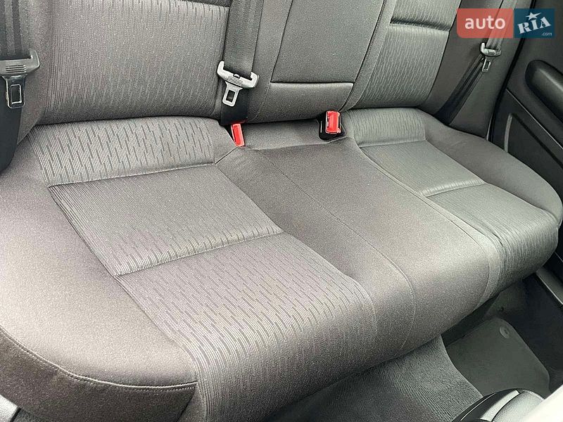 Седан Audi A4 2005 в Чернігові