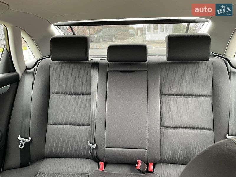 Седан Audi A4 2005 в Чернігові
