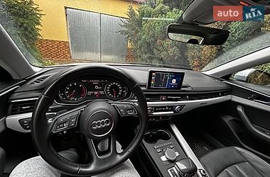 Седан Audi A4 2015 в Комарному