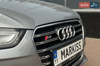 Седан Audi A4 2015 в Киеве