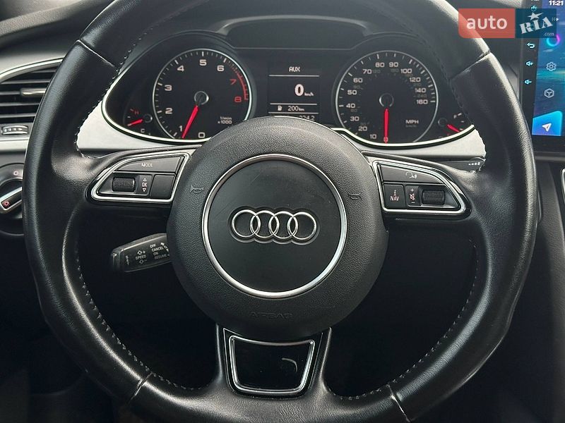 Седан Audi A4 2015 в Киеве