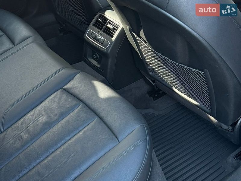 Седан Audi A4 2019 в Киеве