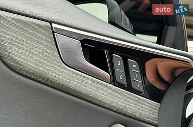 Седан Audi A4 2024 в Києві